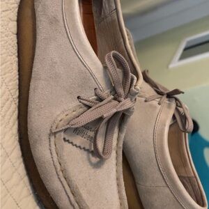 Clarks Tan Loafers Slip-Ons Stylish Comfort